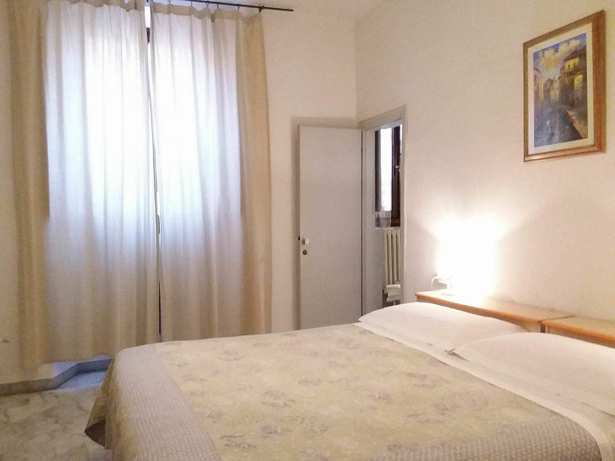 Affittacamere Sant' Apollonia Florens Exteriör bild