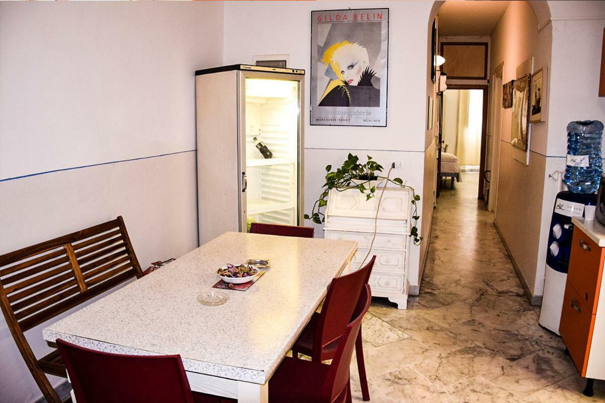 Affittacamere Sant' Apollonia Florens Exteriör bild